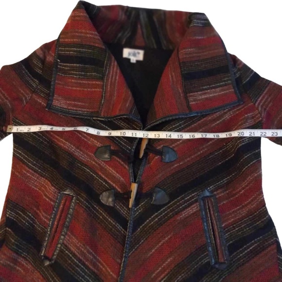 Jolt Women Red Black Tribal Print Wool Blend Jacket Sz M Toggle Buttons Pockets - Picture 5 of 11